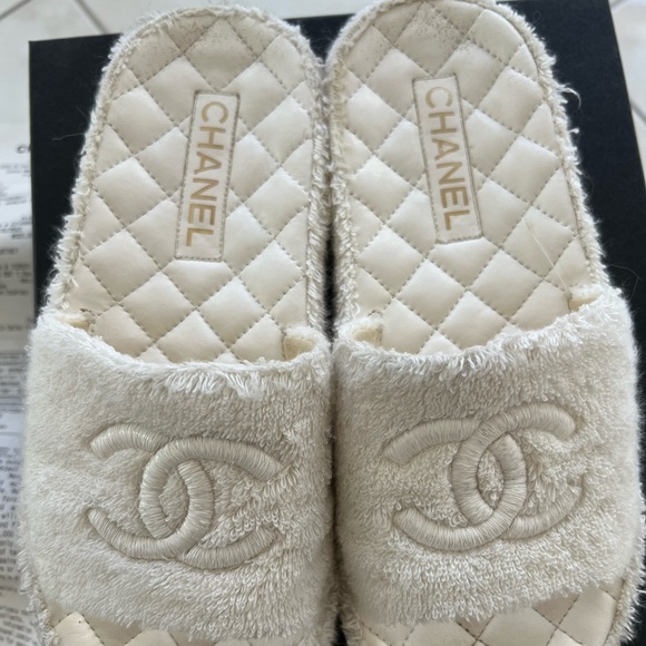 Chanel lamb skin mule - Picture 6 of 8